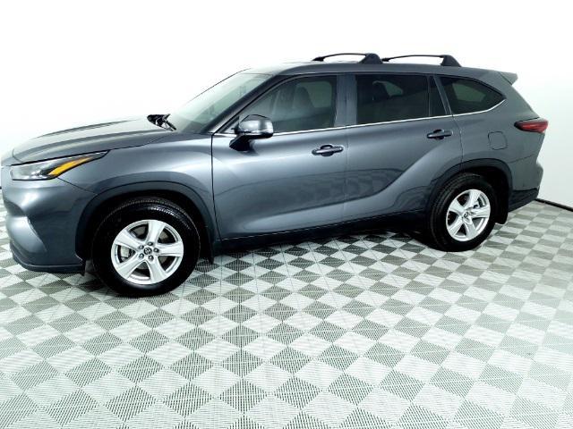 used 2024 Toyota Highlander car, priced at $35,991