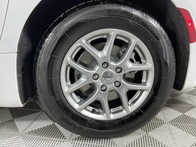 used 2021 Chrysler Pacifica car, priced at $18,881