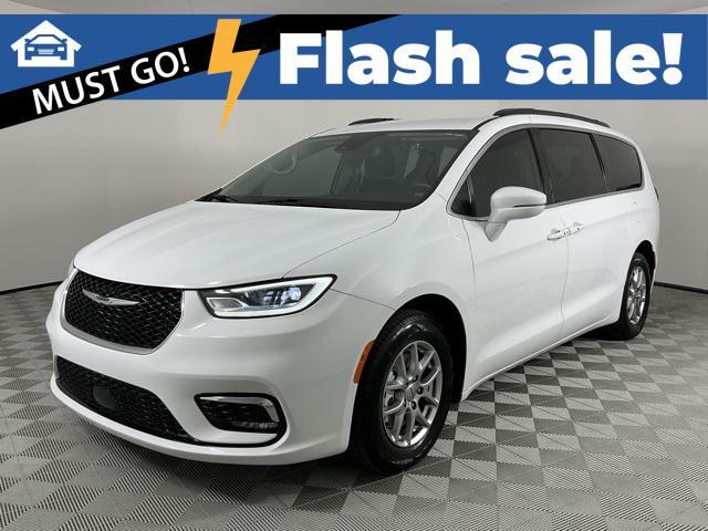 used 2021 Chrysler Pacifica car, priced at $18,881