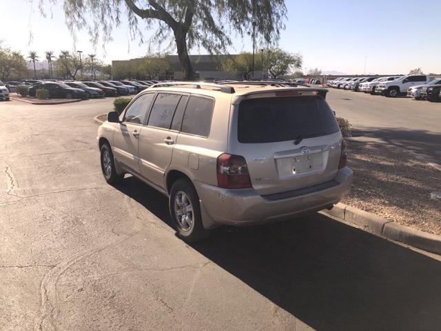 used 2006 Toyota Highlander car, priced at $2,950