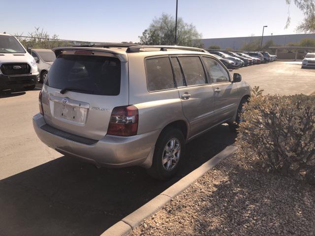 used 2006 Toyota Highlander car, priced at $2,950