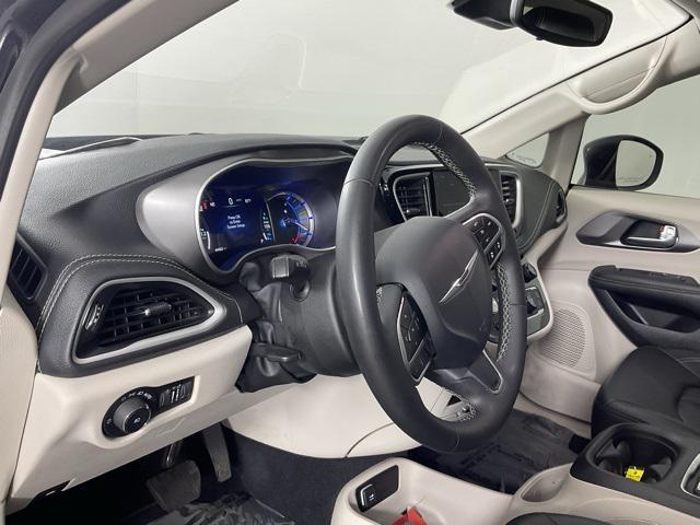 used 2023 Chrysler Pacifica Hybrid car, priced at $22,604