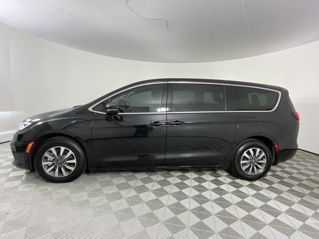 used 2023 Chrysler Pacifica Hybrid car, priced at $22,604