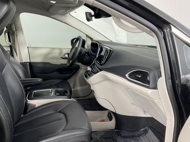 used 2023 Chrysler Pacifica Hybrid car, priced at $22,604