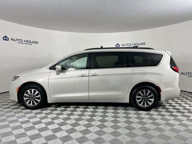 used 2021 Chrysler Pacifica car, priced at $19,999