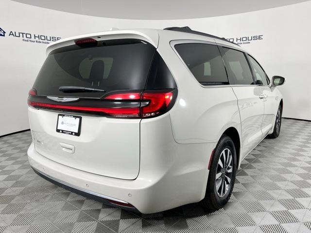 used 2021 Chrysler Pacifica car, priced at $19,999