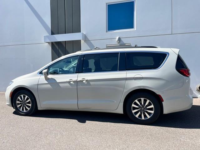 used 2021 Chrysler Pacifica car, priced at $24,562