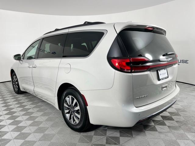 used 2021 Chrysler Pacifica car, priced at $19,999