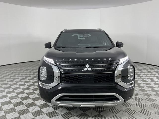 used 2022 Mitsubishi Outlander car, priced at $20,999