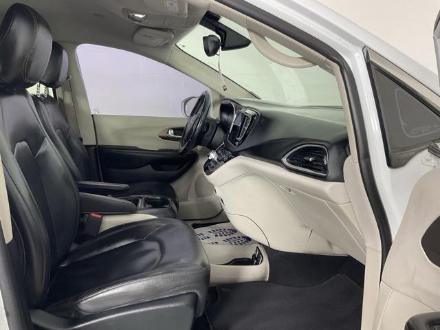 used 2017 Chrysler Pacifica car, priced at $9,316