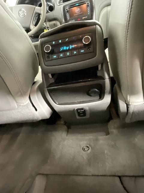 used 2015 Buick Enclave car, priced at $9,999