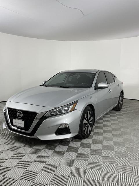 used 2021 Nissan Altima car, priced at $14,999