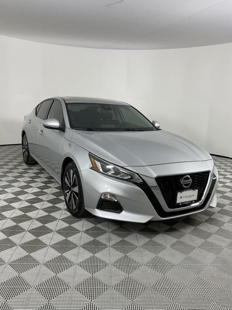 used 2021 Nissan Altima car, priced at $14,999