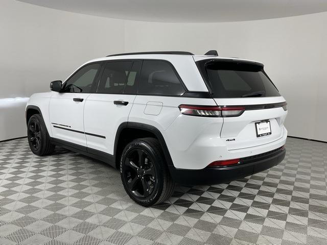 used 2024 Jeep Grand Cherokee car, priced at $32,917