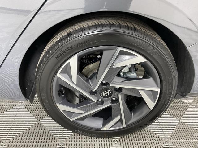 used 2025 Hyundai Elantra car, priced at $19,999