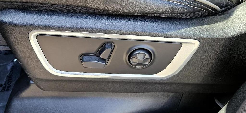 used 2021 Ram 1500 car, priced at $38,980