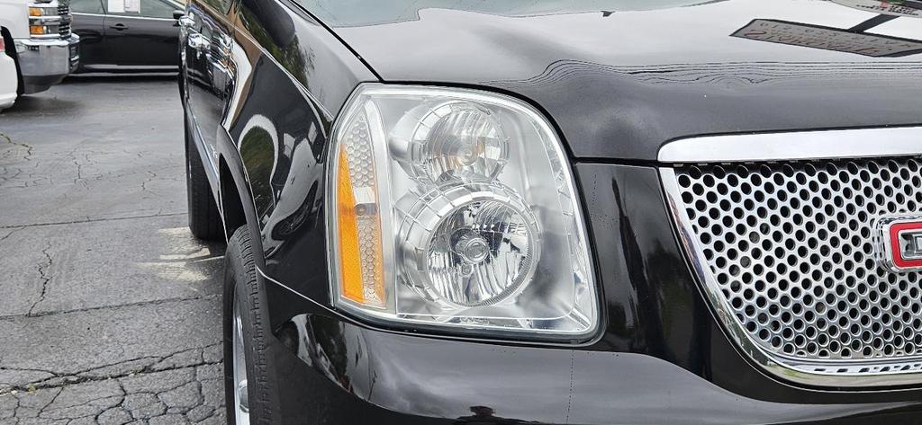 used 2013 GMC Yukon car, priced at $13,980