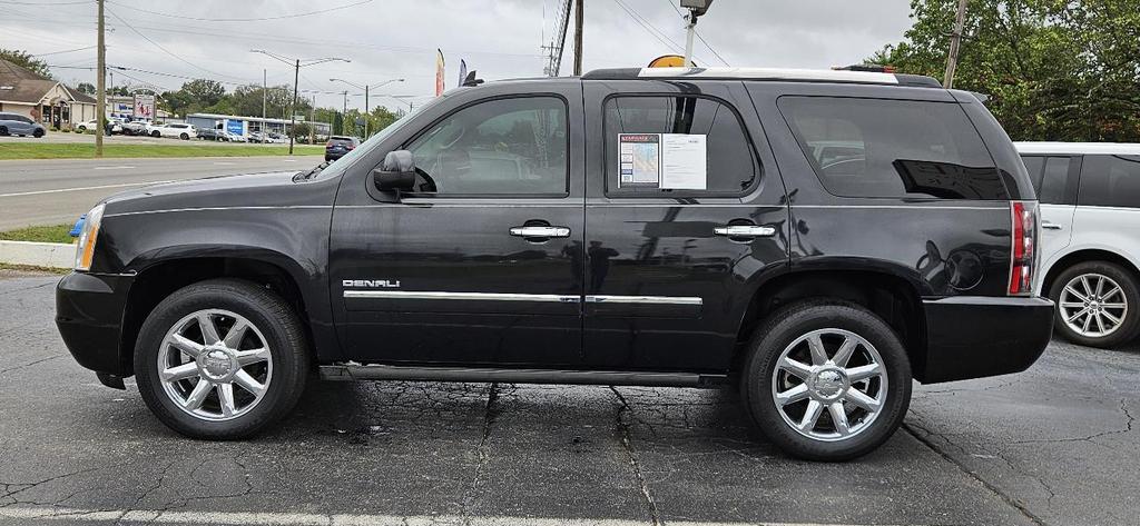 used 2013 GMC Yukon car, priced at $13,980