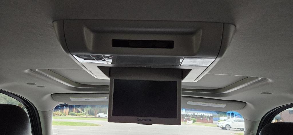 used 2013 GMC Yukon car, priced at $13,980