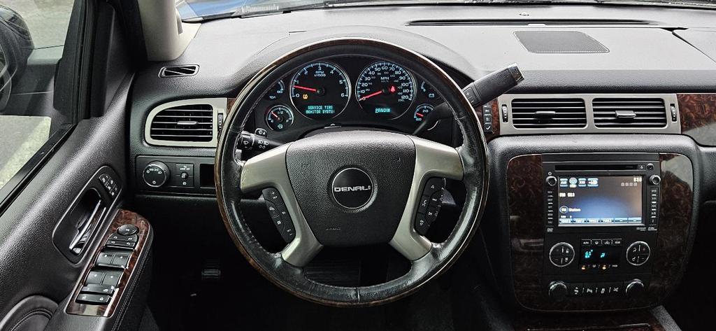 used 2013 GMC Yukon car, priced at $13,980