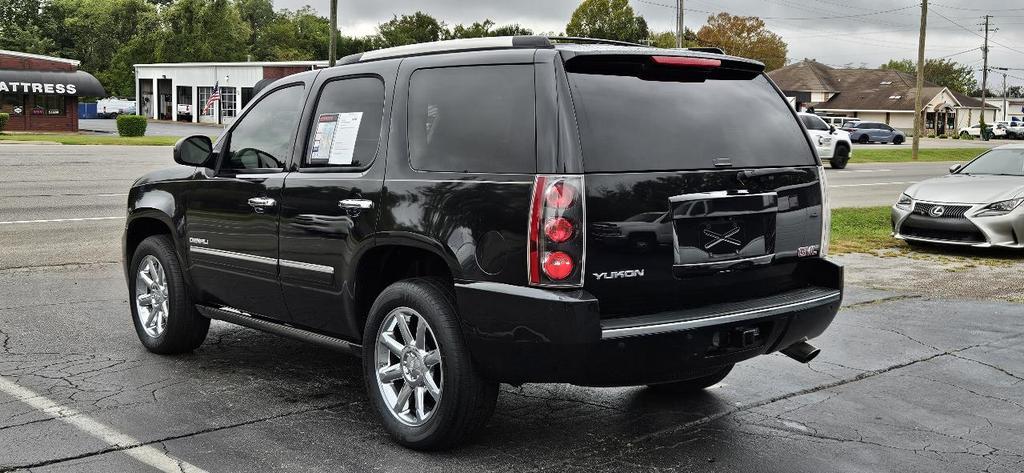 used 2013 GMC Yukon car, priced at $13,980