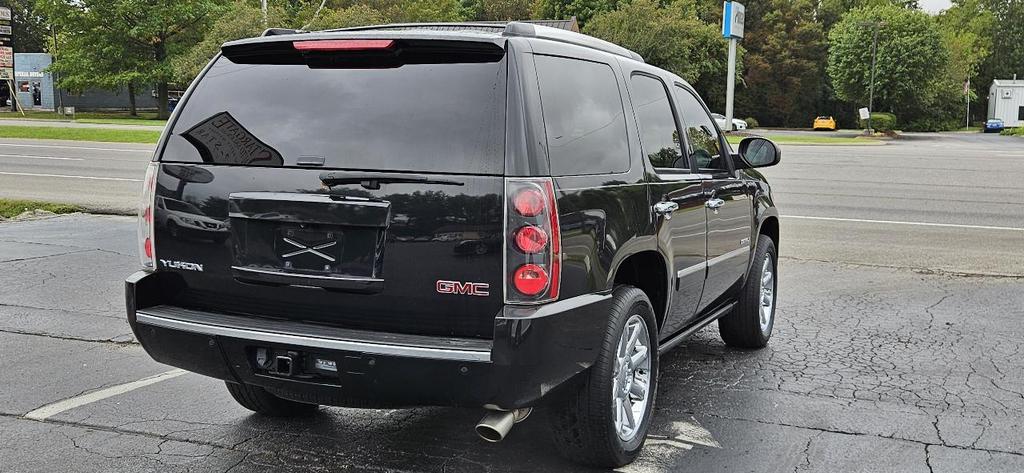 used 2013 GMC Yukon car, priced at $13,980