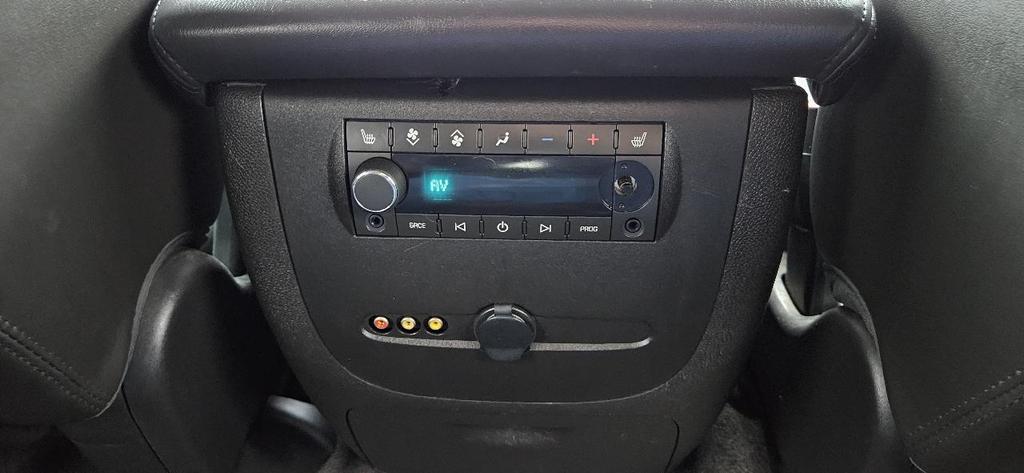 used 2013 GMC Yukon car, priced at $13,980