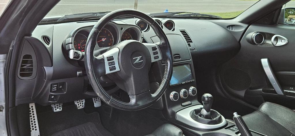 used 2006 Nissan 350Z car, priced at $13,580