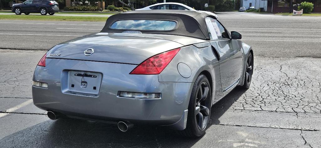 used 2006 Nissan 350Z car, priced at $13,580