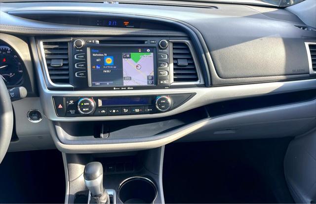 used 2016 Toyota Highlander car, priced at $20,225