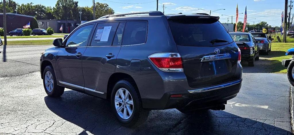 used 2011 Toyota Highlander car, priced at $13,980
