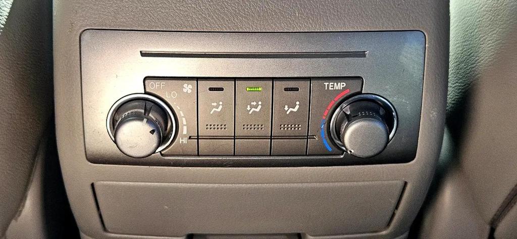used 2011 Toyota Highlander car, priced at $13,980