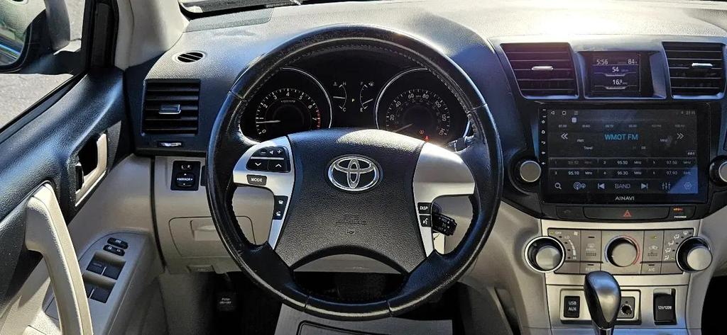 used 2011 Toyota Highlander car, priced at $13,980