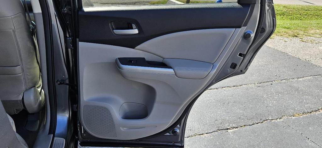 used 2014 Honda CR-V car, priced at $14,900