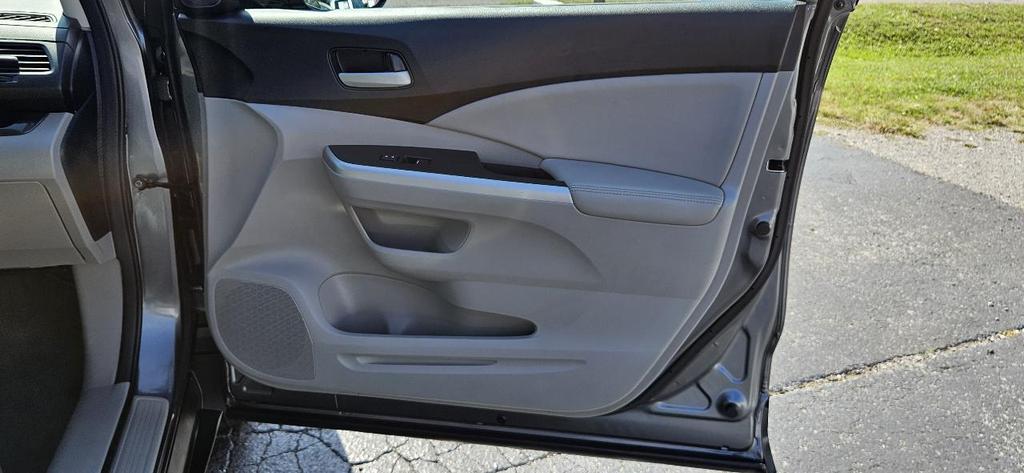 used 2014 Honda CR-V car, priced at $14,900