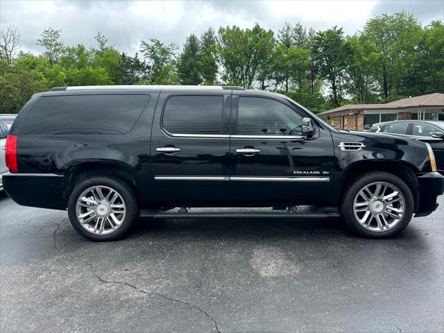 used 2014 Cadillac Escalade ESV car, priced at $23,780