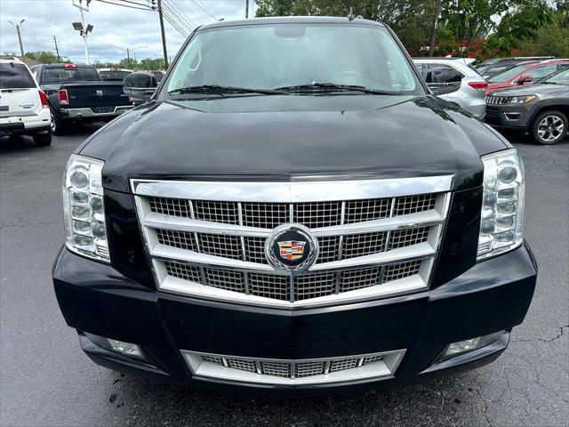 used 2014 Cadillac Escalade ESV car, priced at $23,780