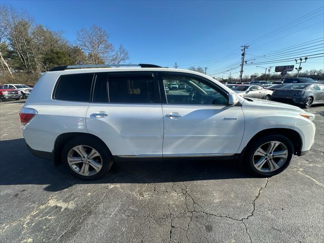 used 2013 Toyota Highlander car, priced at $16,280