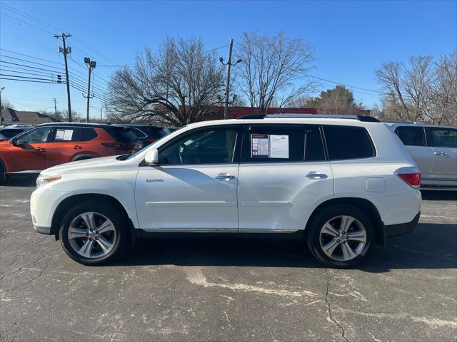 used 2013 Toyota Highlander car, priced at $16,280