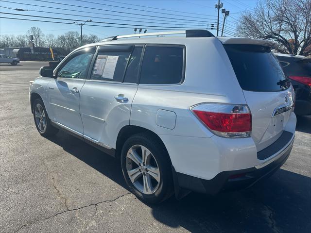 used 2013 Toyota Highlander car, priced at $16,280