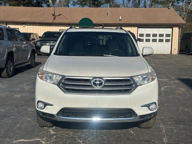 used 2013 Toyota Highlander car, priced at $16,280