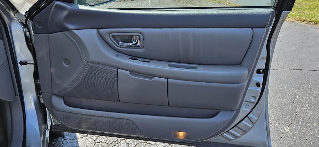 used 2002 Toyota Avalon car, priced at $11,995