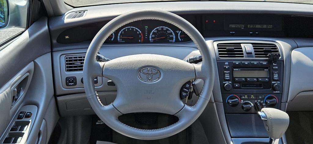 used 2002 Toyota Avalon car, priced at $11,995