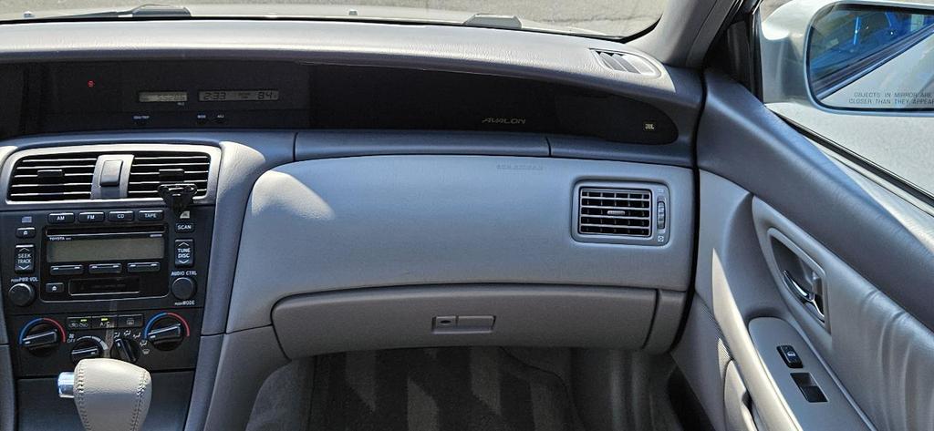 used 2002 Toyota Avalon car, priced at $11,995