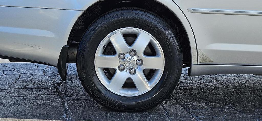 used 2002 Toyota Avalon car, priced at $11,995