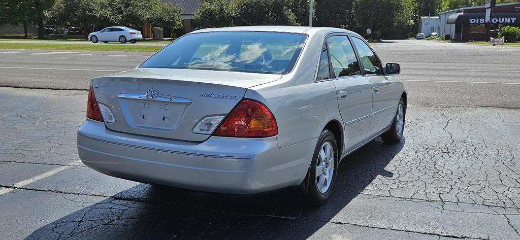 used 2002 Toyota Avalon car, priced at $11,995
