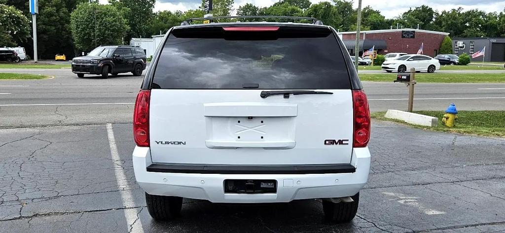 used 2013 GMC Yukon car, priced at $16,580