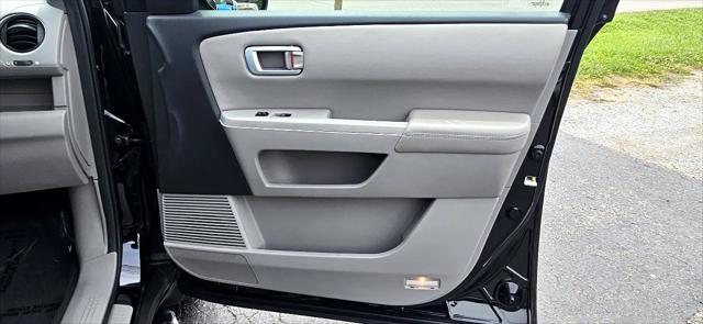 used 2010 Honda Pilot car, priced at $13,700