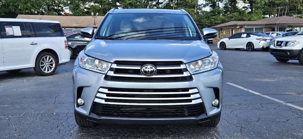 used 2019 Toyota Highlander car, priced at $26,980