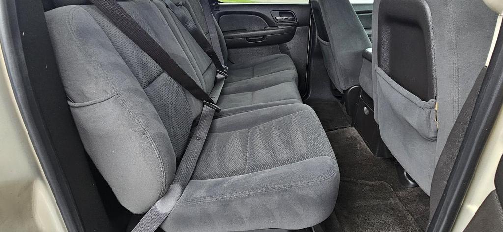 used 2008 Chevrolet Avalanche car, priced at $13,995